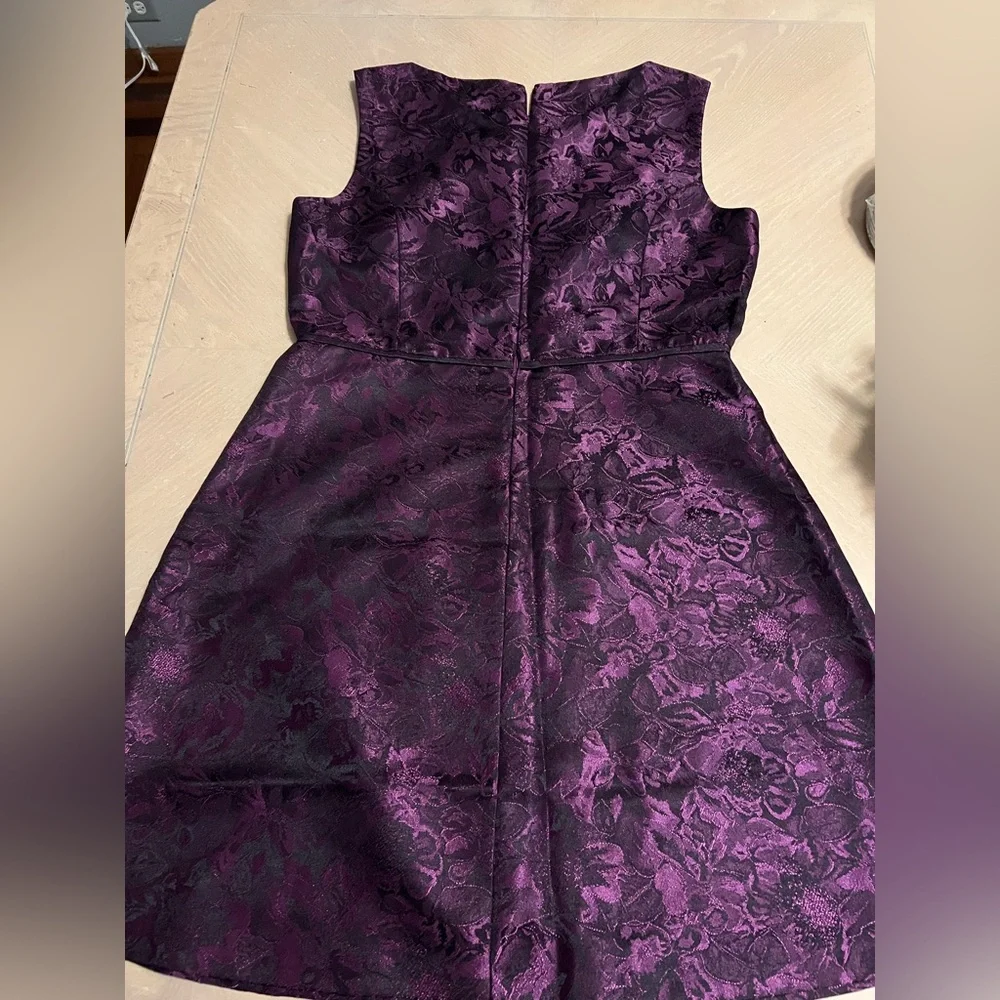 Elegant Purple Dress - Picture 5 of 5